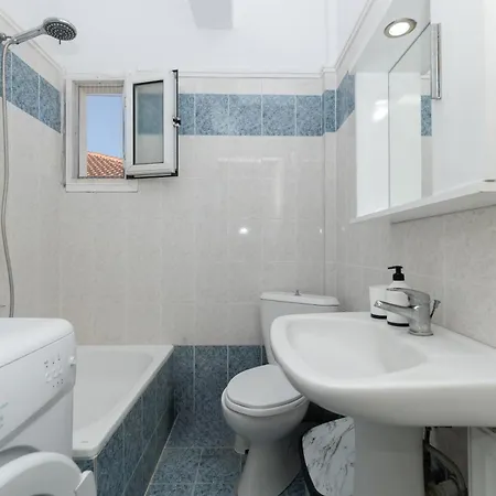 Kallithea Breeze Escape 2br With Dual Balconies & Open Views Διαμέρισμα